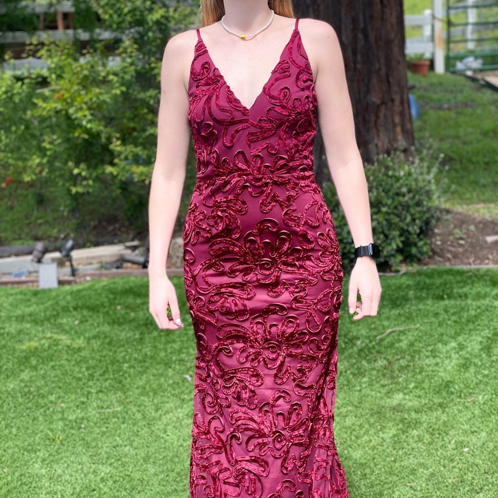 Red prom dress with subtle floral detailing! Only worn once!